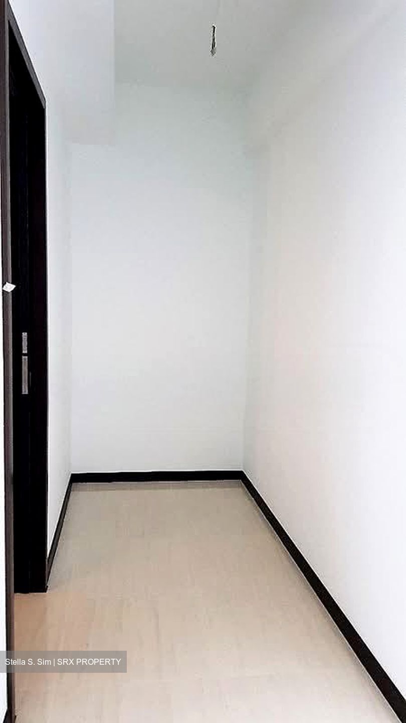 Sims Urban Oasis (D14), Condominium #582251071